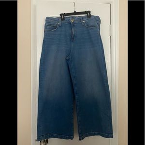 Universal Thread wide leg cropped jeans